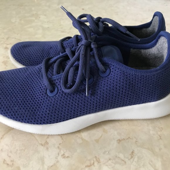 Allbirds Tree Runner Sz 9 Eco Friendly Wool Shoes Navy Blue and White - Picture 6 of 11